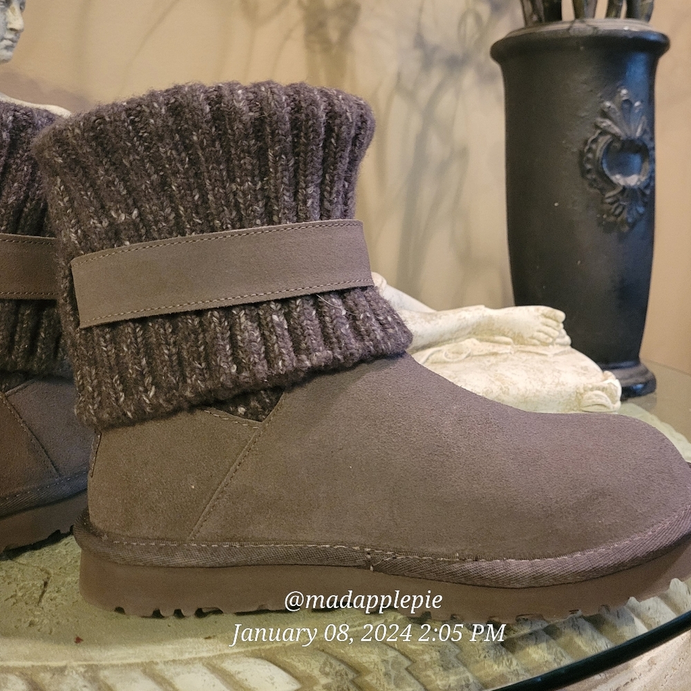 Ugg Cambridge Suede Leather Boot SN 1006013 Cardigan Cuff Size 7 NWT #686 - Picture 6 of 14